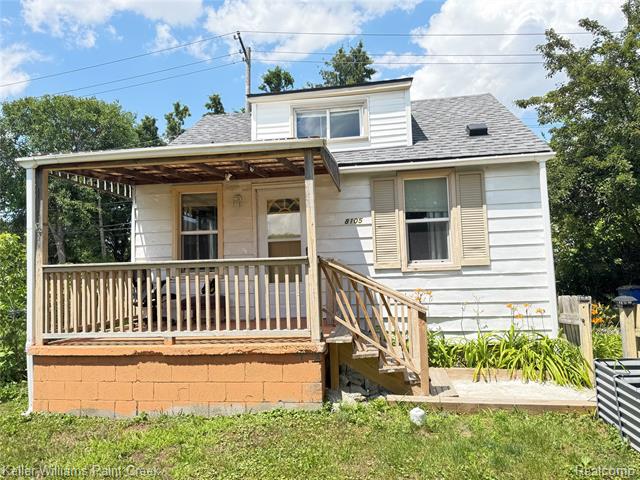front view picture of 8105 Chapp, Warren, MI. 48089