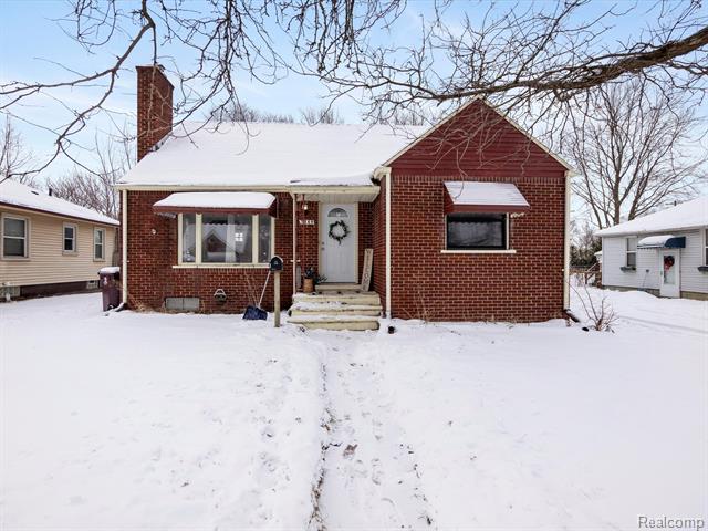 front view picture of 7240 Stephens, Center Line, MI. 48015