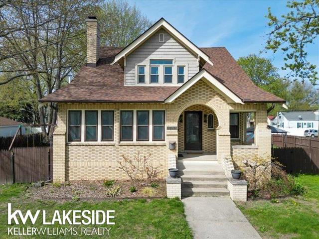 front view picture of 21713 Pleasant, Saint Clair Shores, MI. 48080