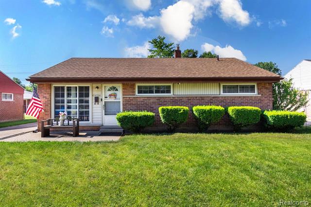 front view picture of 11252 Ocalla, Warren, MI. 48089
