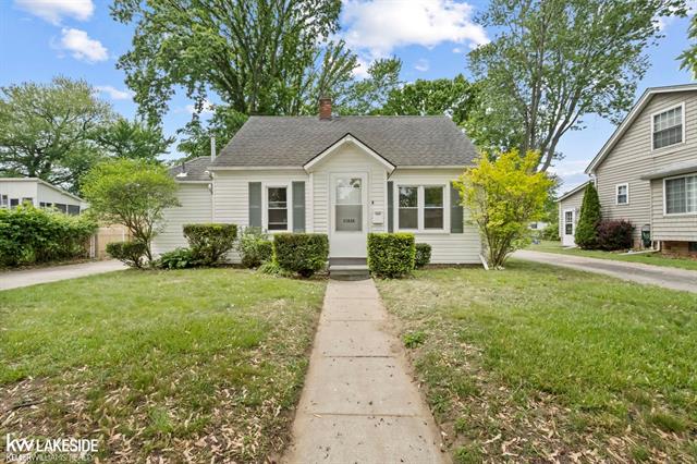 front view picture of 21828 Pleasant, Saint Clair Shores, MI. 48080