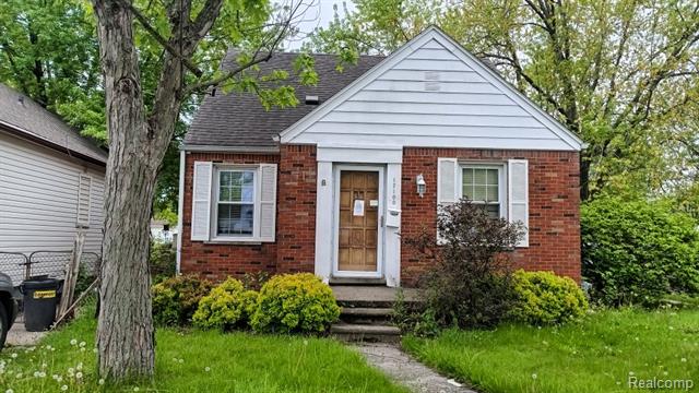 front view picture of 17100 Stephens, Eastpointe, MI. 48021
