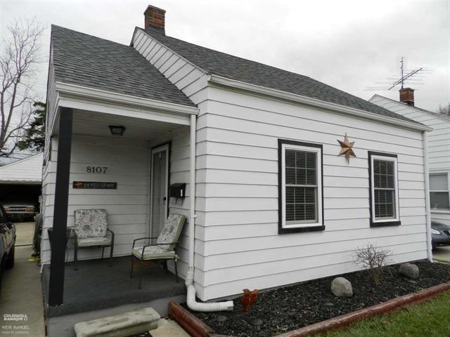 front view picture of 8107 Kaltz, Center Line, MI. 48015