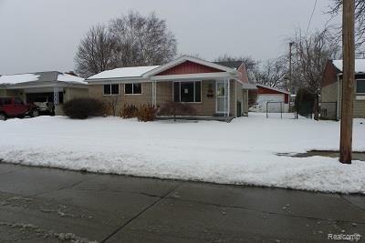 front view picture of 8527 State Park, Center Line, MI. 48015