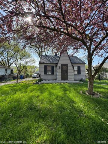 front view picture of 24231 Stewart, Warren, MI. 48089