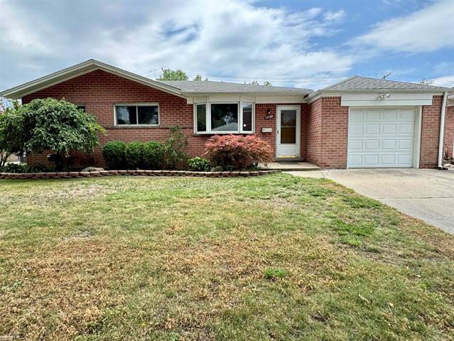 front view picture of 22200 Stephens, Saint Clair Shores, MI. 48080