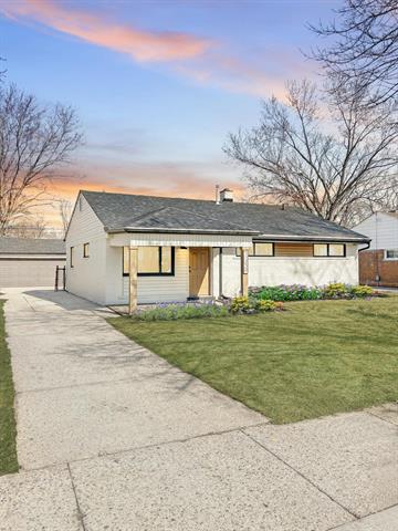 front view picture of 11239 Edgemont, Warren, MI. 48089