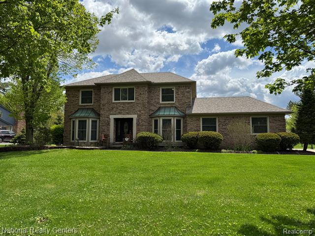 front view picture of 41315 Carriage Hill Dr, Novi, MI. 48375