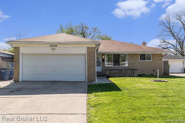 front view picture of 24289 Pingree, Warren, MI. 48089