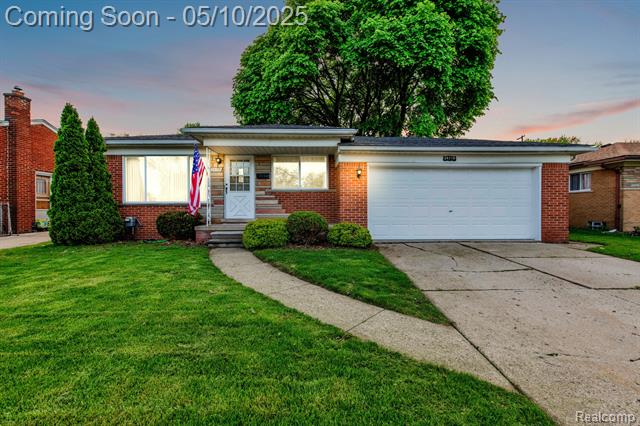 front view picture of 24719 Audrey, Warren, MI. 48091