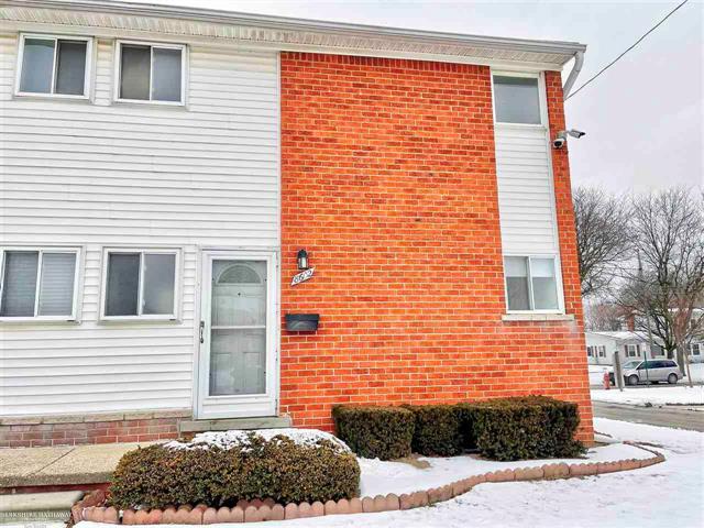 front view picture of 8602 Kaltz St, Center Line, MI. 48015
