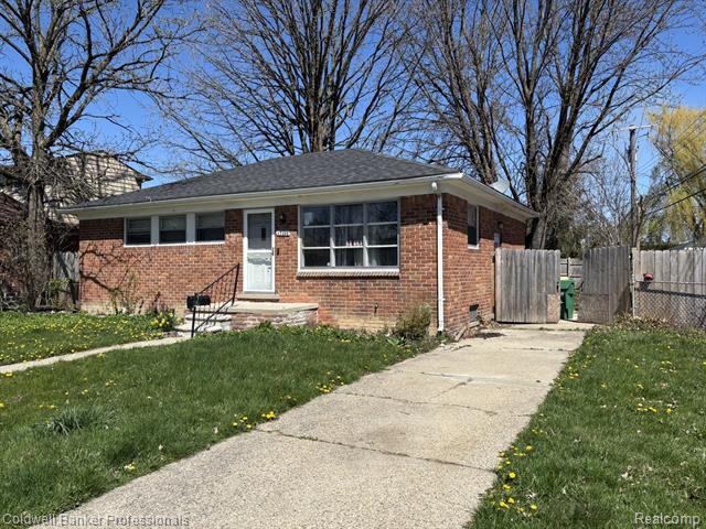 front view picture of 17225 Bell, Eastpointe, MI. 48021
