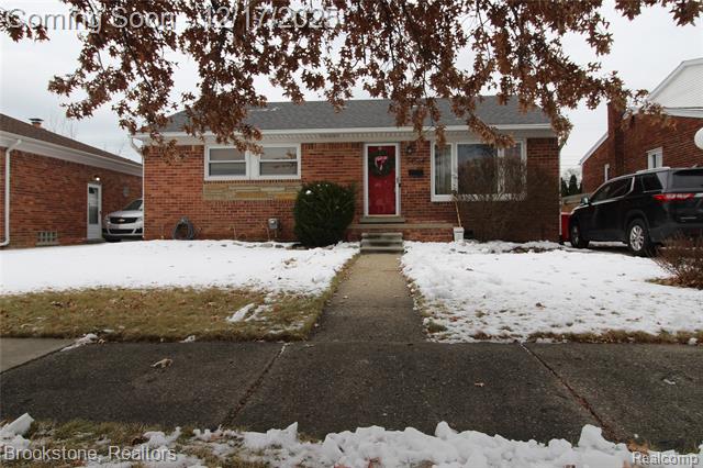 front view picture of 24524 Johnston, Eastpointe, MI. 48021