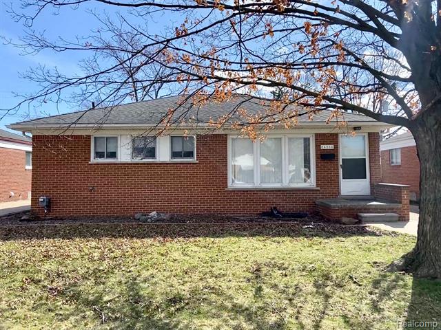front view picture of 24286 Roxana, Eastpointe, MI. 48021