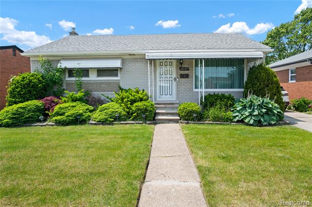 front view picture of 24585 Johnston, Eastpointe, MI. 48021