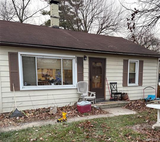 front view picture of 20823 Pearl St, Farmington, MI. 48336