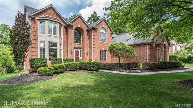 front view picture of 21346 Wheaton Ln, Novi, MI. 48375