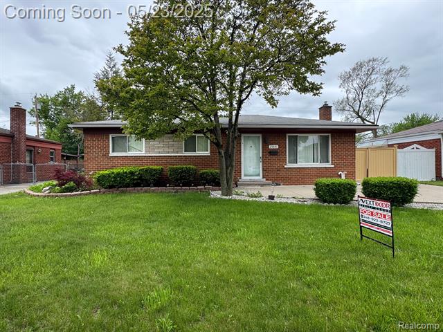 front view picture of 25541 Virginia, Warren, MI. 48091