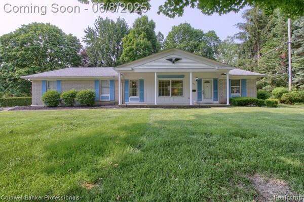 front view picture of 45311 Galway Dr, Northville, MI. 48167
