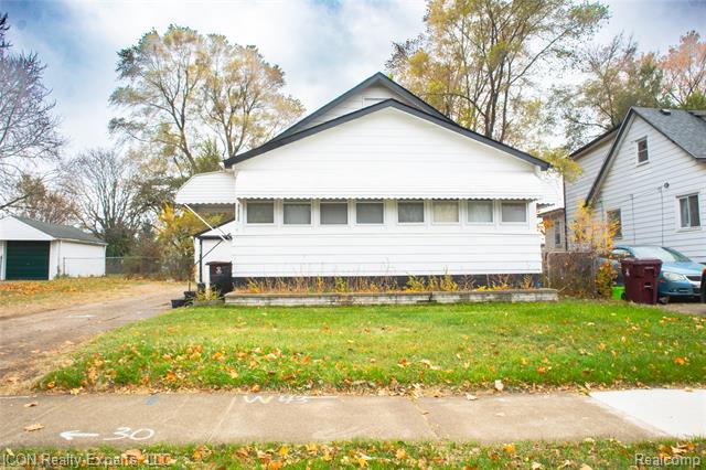 front view picture of 6838 Braun, Center Line, MI. 48015