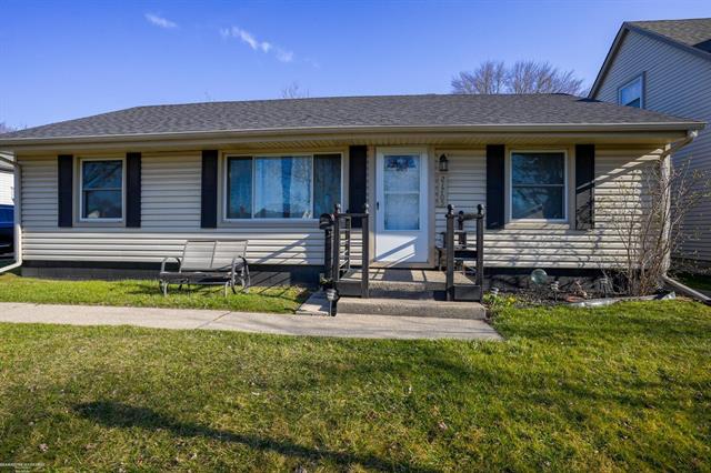 front view picture of 21705 Lange, Saint Clair Shores, MI. 48080