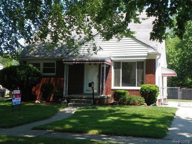 front view picture of 21805 Revere, Saint Clair Shores, MI. 48080