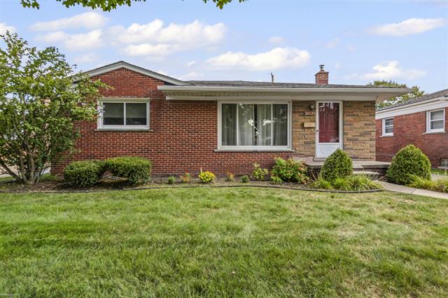 front view picture of 24724 Star Valley, Saint Clair Shores, MI. 48080