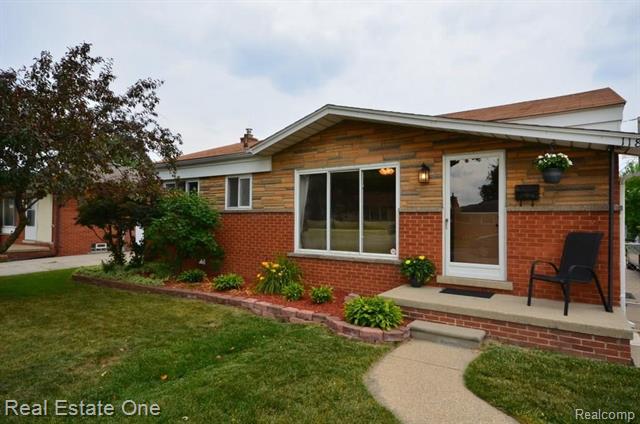 front view picture of 11853 Engleman, Warren, MI. 48089