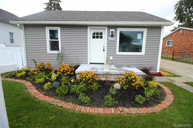 front view picture of 13755 Hovey, Warren, MI. 48089
