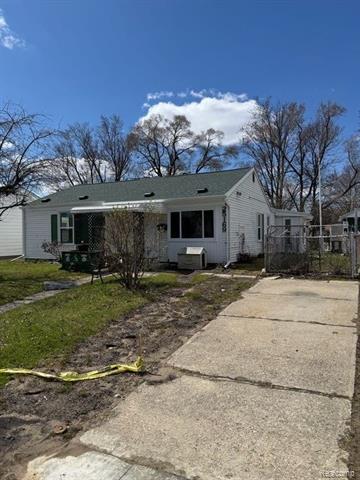 front view picture of 25169 Hayes, Warren, MI. 48089