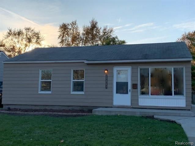 front view picture of 25263 Wiseman, Roseville, MI. 48066