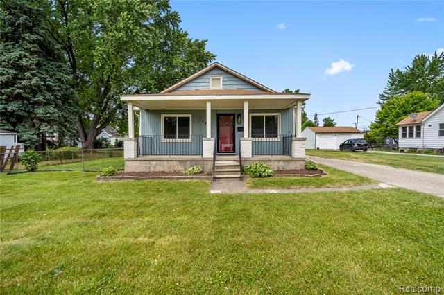 front view picture of 25801 Eureka, Warren, MI. 48091