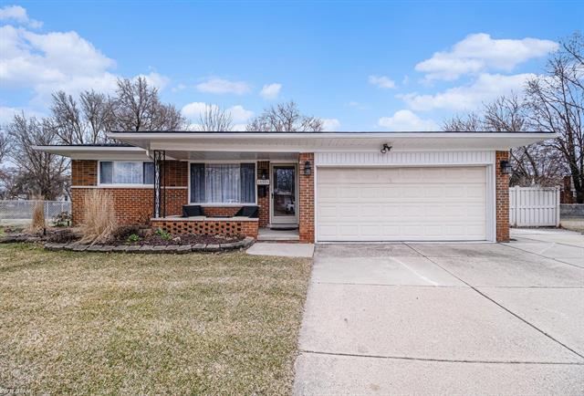 front view picture of 25505 Green Court, Warren, MI. 48089