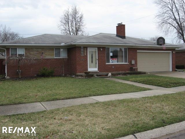 front view picture of 8586 Helen, Center Line, MI. 48015