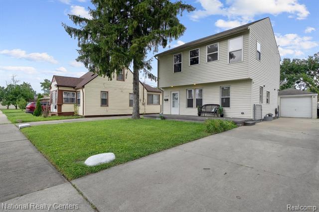 front view picture of 25356 Blair, Roseville, MI. 48066