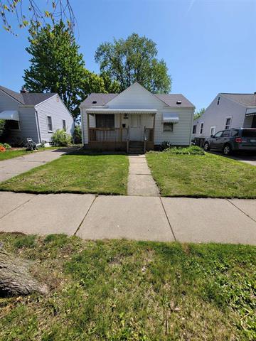 front view picture of 25500 Culver, Saint Clair Shores, MI. 48081