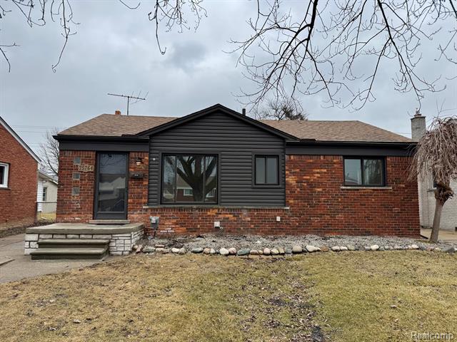 front view picture of 25764 Dale, Roseville, MI. 48066