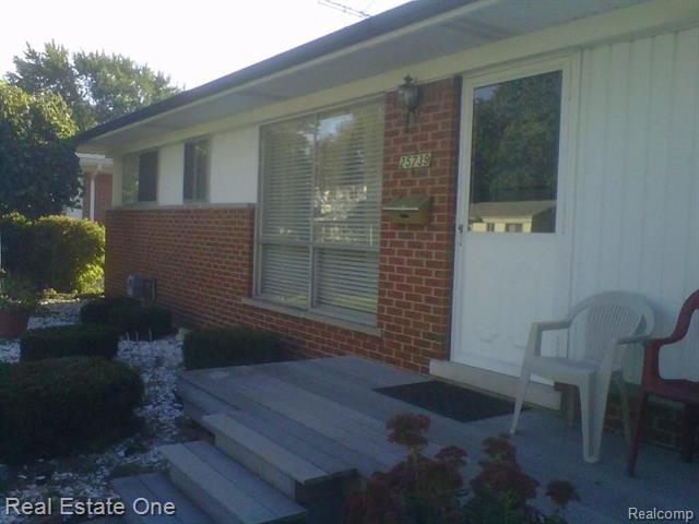 front view picture of 25739 Marilyn, Warren, MI. 48089