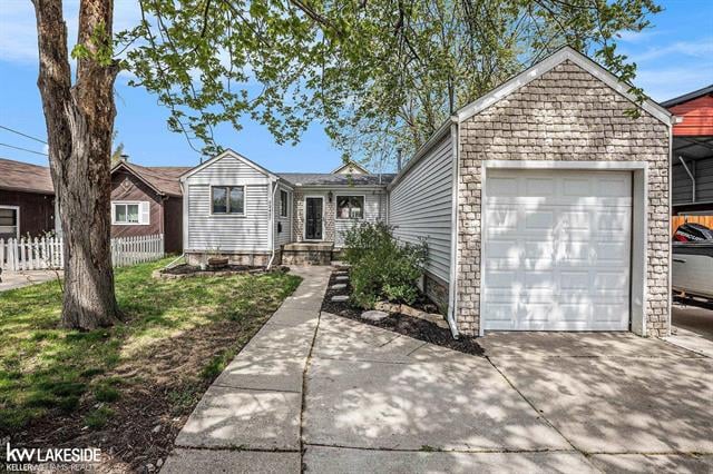 front view picture of 22427 10 Mile Rd, Saint Clair Shores, MI. 48080
