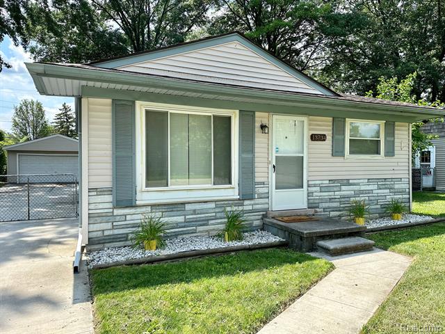 front view picture of 13734 Herbert, Warren, MI. 48089