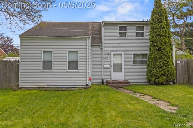 front view picture of 25884 Leach, Roseville, MI. 48066