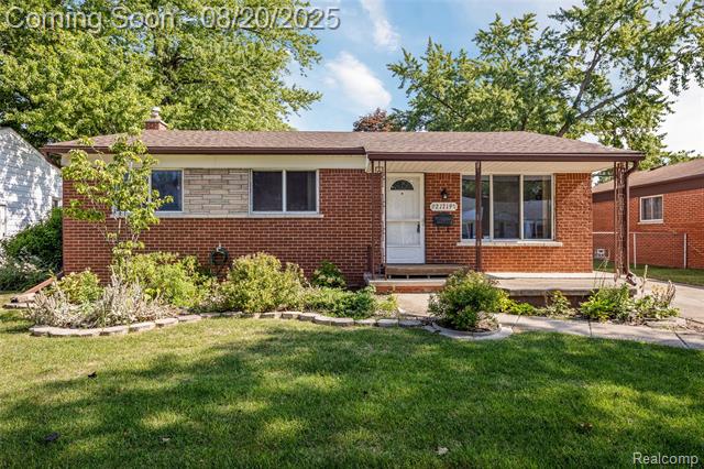 front view picture of 21719 Bon Brae, Saint Clair Shores, MI. 48081