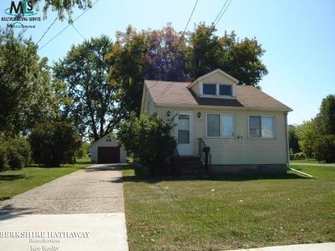 front view picture of 16382 Frazho, Roseville, MI. 48066
