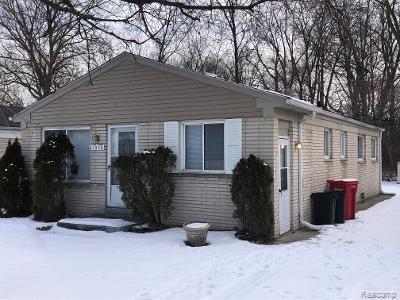 front view picture of 21058 Wakedon St, Southfield, MI. 48033