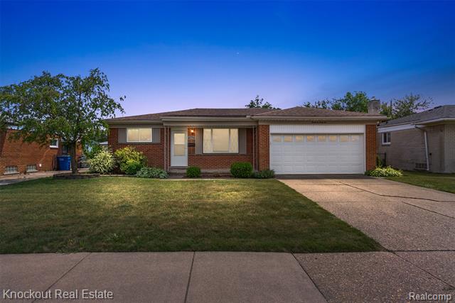 front view picture of 3242 Potomac, Warren, MI. 48091