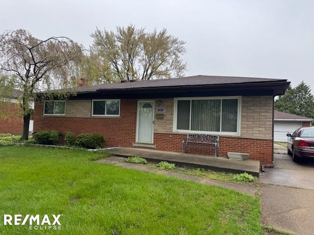 front view picture of 13365 Bloomfield, Warren, MI. 48089