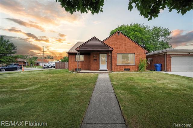 front view picture of 12211 Champaign, Warren, MI. 48089