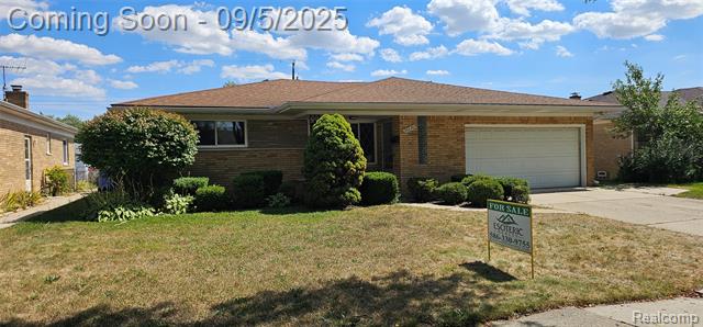 front view picture of 26620 Eureka, Warren, MI. 48091