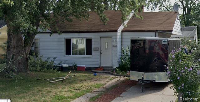 front view picture of 26160 Nagel, Roseville, MI. 48066