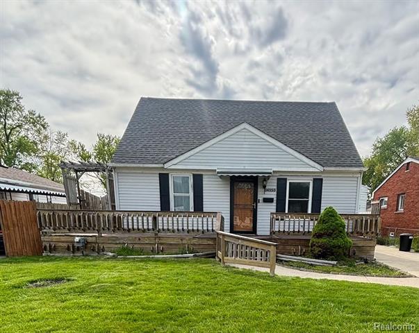 front view picture of 26223 Chippendale, Roseville, MI. 48066